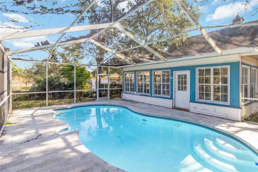 4126 Temple Heights Road, Tampa, FL 33617 - Image #2