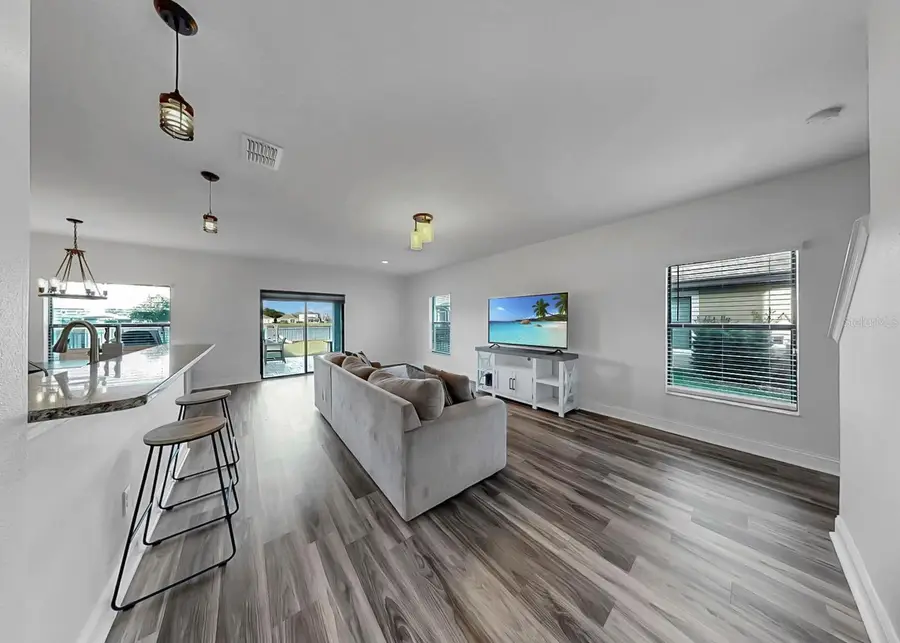 10136 Newminster Loop, Ruskin, FL 33573 - Image #2