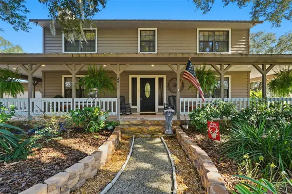 2911 Walker Road, LAKELAND, FL 33810