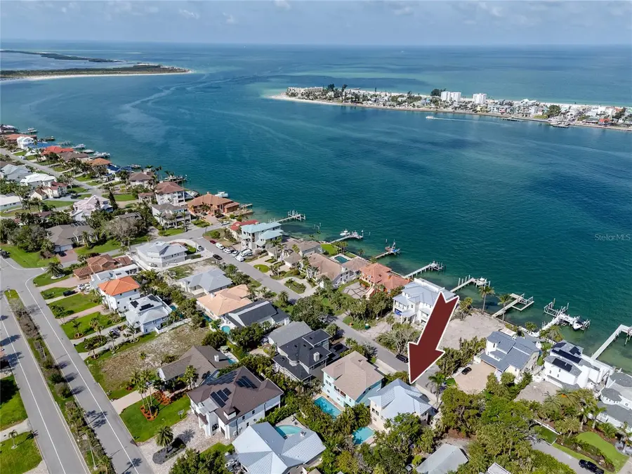 405 8th Avenue N, Tierra Verde, FL 33715 - Image #2