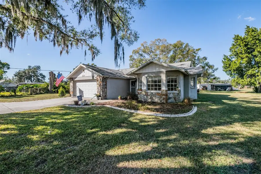 9814 Reylinda Avenue, Thonotosassa, FL 33592 - Image #2