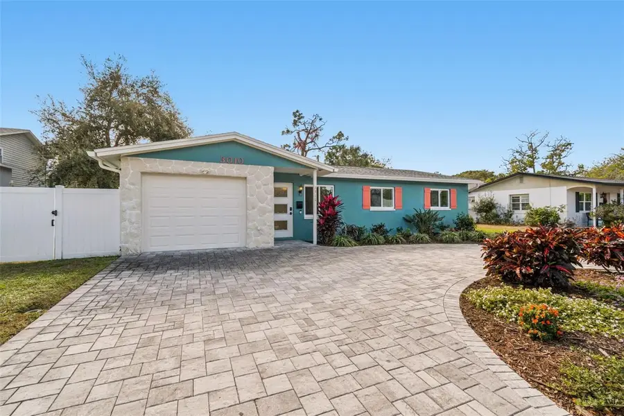 3010 Pinellas Point Drive S, Saint Petersburg, FL 33712 - Image #2