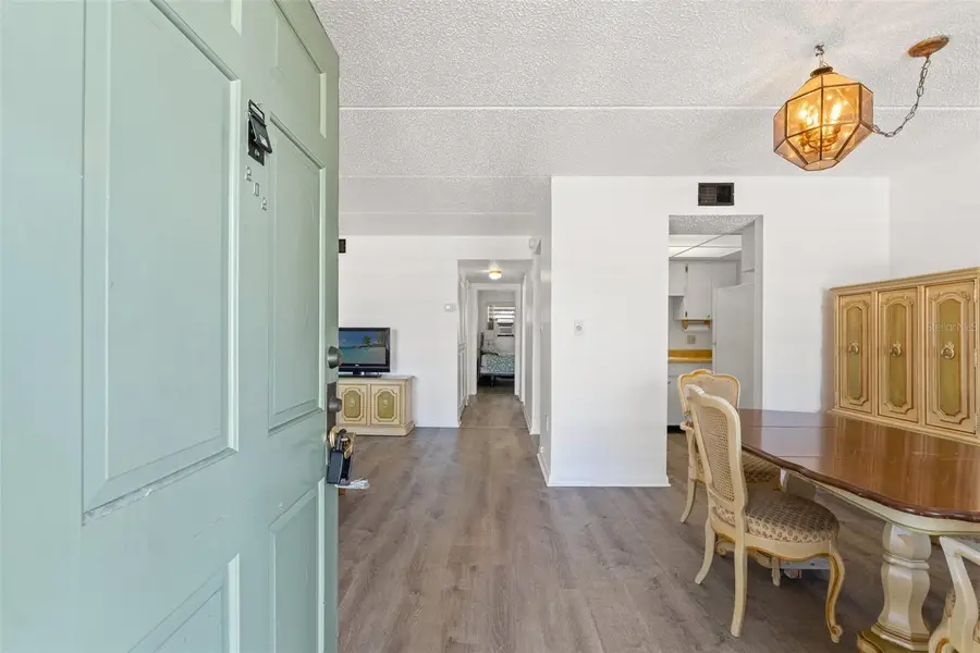 11700 Park Boulevard #202, Seminole, FL 33772 - Image #3