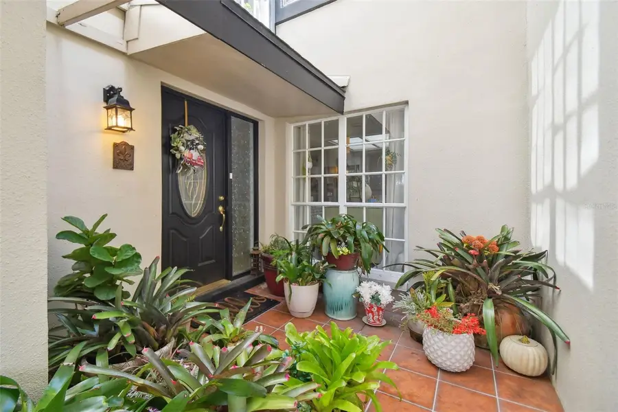 4207 Arborwood Lane, Tampa, FL 33618 - Image #3