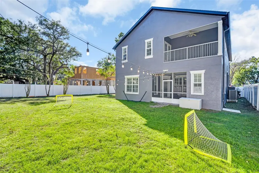 6810 S Shamrock Road, Tampa, FL 33616 - Image #3