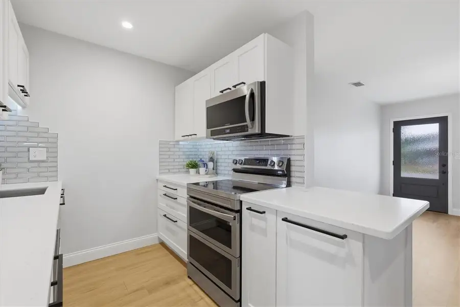 4702 W Bay View Avenue, Tampa, FL 33611 - Image #3