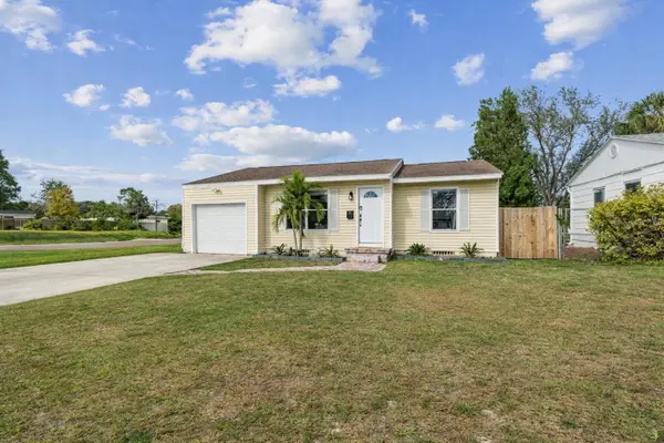 155 83rd Street N, ST PETERSBURG, FL 33702