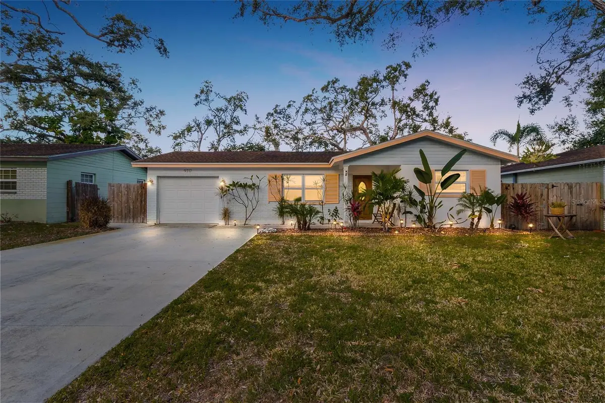 9717 54th Avenue N, Saint Petersburg, FL 33708 - Image #1