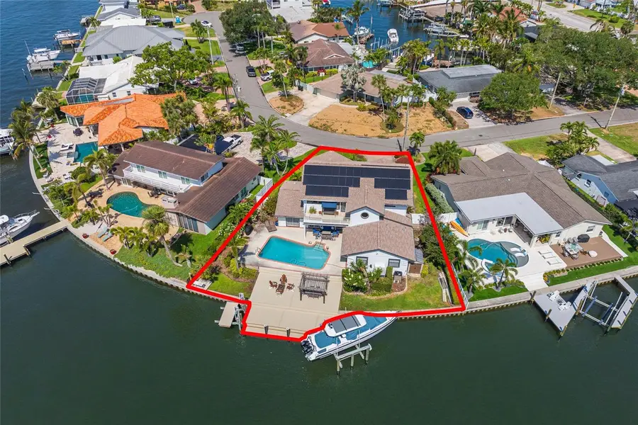 3901 13th Way Ne, Saint Petersburg, FL 33703 - Image #2