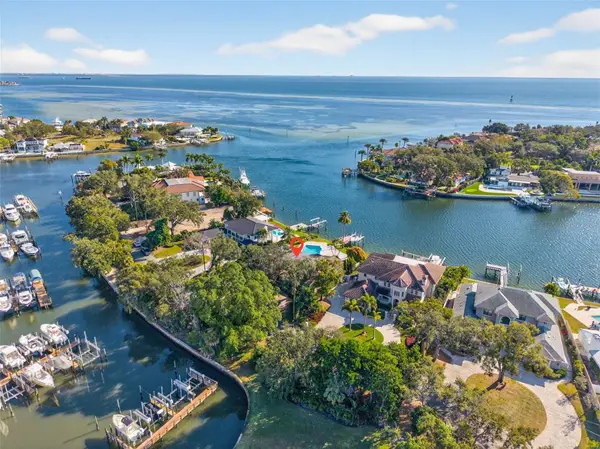 1323 Snell Harbor Drive Ne, ST PETERSBURG, FL 33704