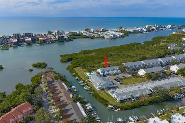 9434 Tara Cay Court #25, SEMINOLE, FL 33776