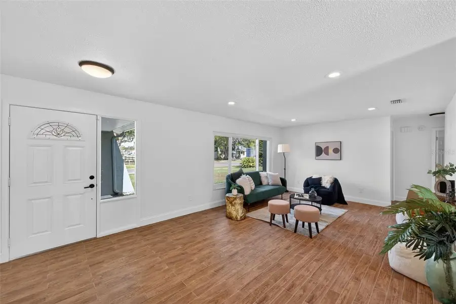 3733 Coppertree Circle, Brandon, FL 33511 - Image #2