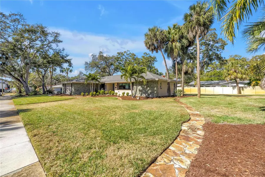 8261 28th Avenue N, Saint Petersburg, FL 33710 - Image #2