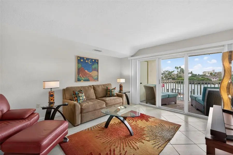 12100 Capri Circle S #203, Treasure Island, FL 33706 - Image #2