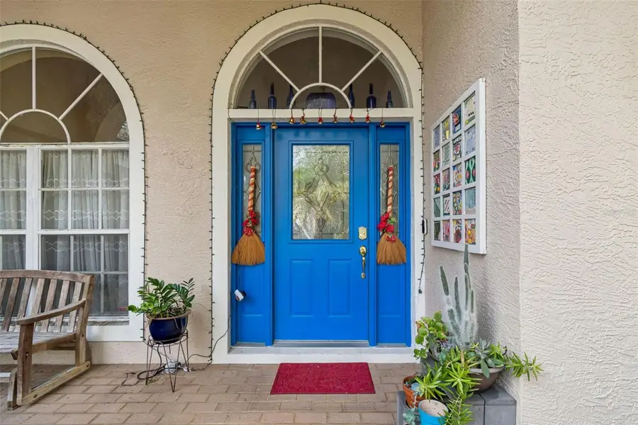 928 Oakview Road, Tarpon Springs, FL 34689 - Image #3