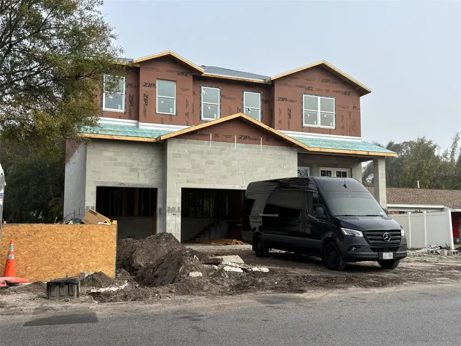 3025 W Asbury Place, Tampa, FL 33611 - Image #2