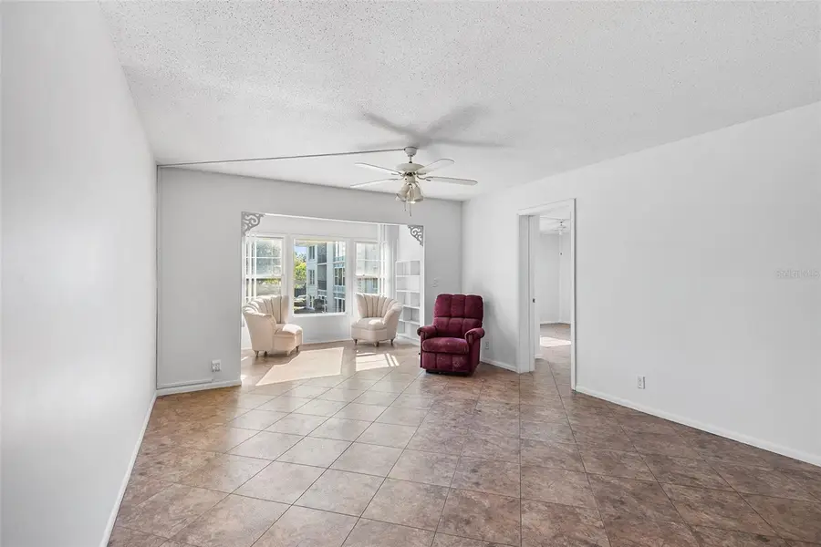 333 Lake Howard Drive Nw #211A, Winter Haven, FL 33880 - Image #3