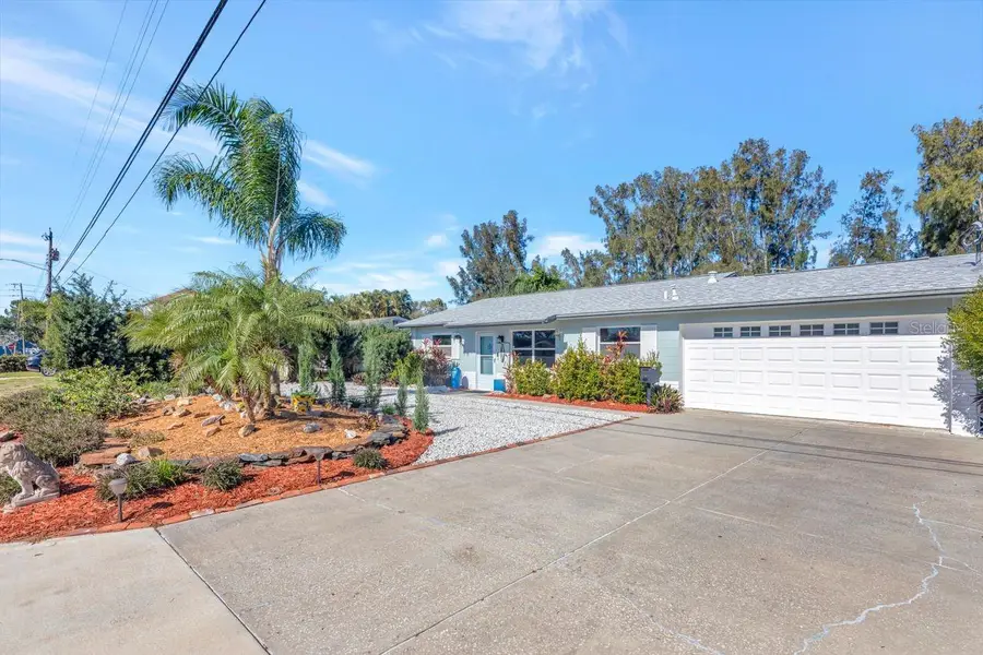 201 79th Avenue Ne, Saint Petersburg, FL 33702 - Image #2