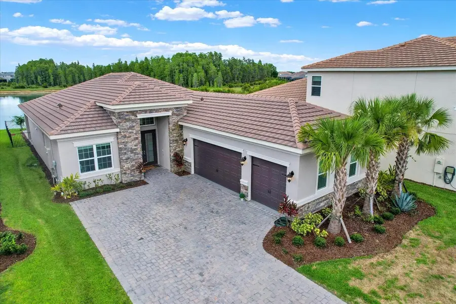 32179 Logan Elm Terrace, Wesley Chapel, FL 33543 - Image #2