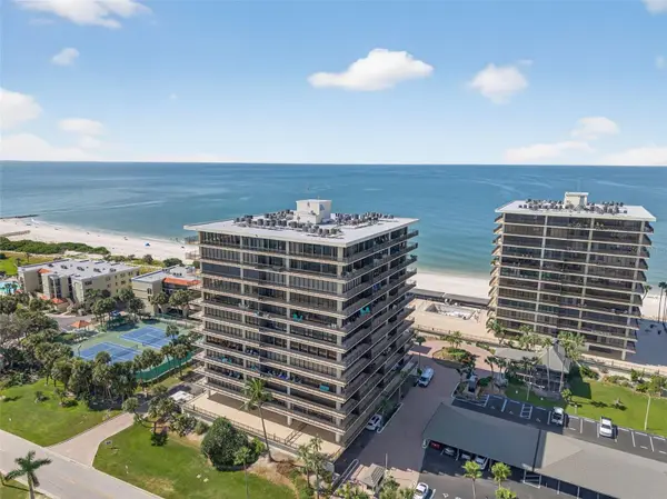7600 Bayshore Drive #902, TREASURE ISLAND, FL 33706