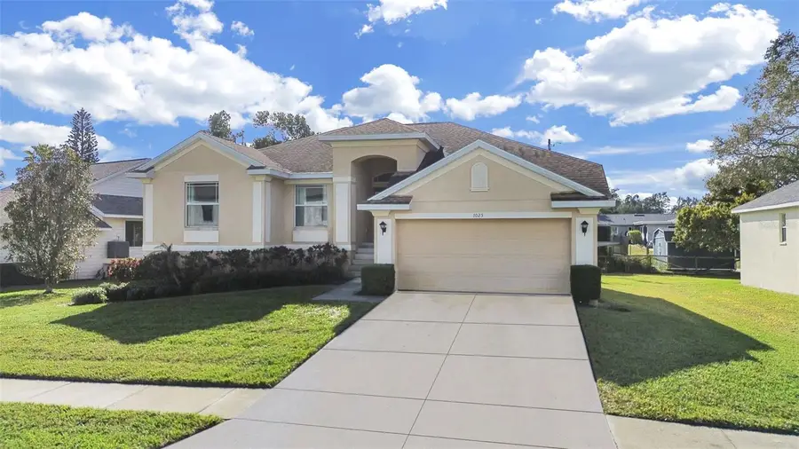 1025 Lake Avoca Place, Tarpon Springs, FL 34689 - Image #2