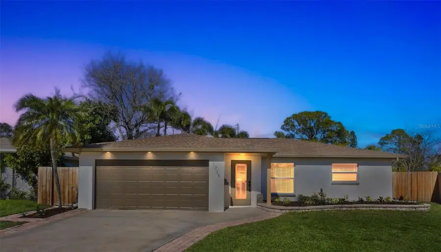 1735 Connecticut Avenue Ne, Saint Petersburg, FL 33703 - Image #2