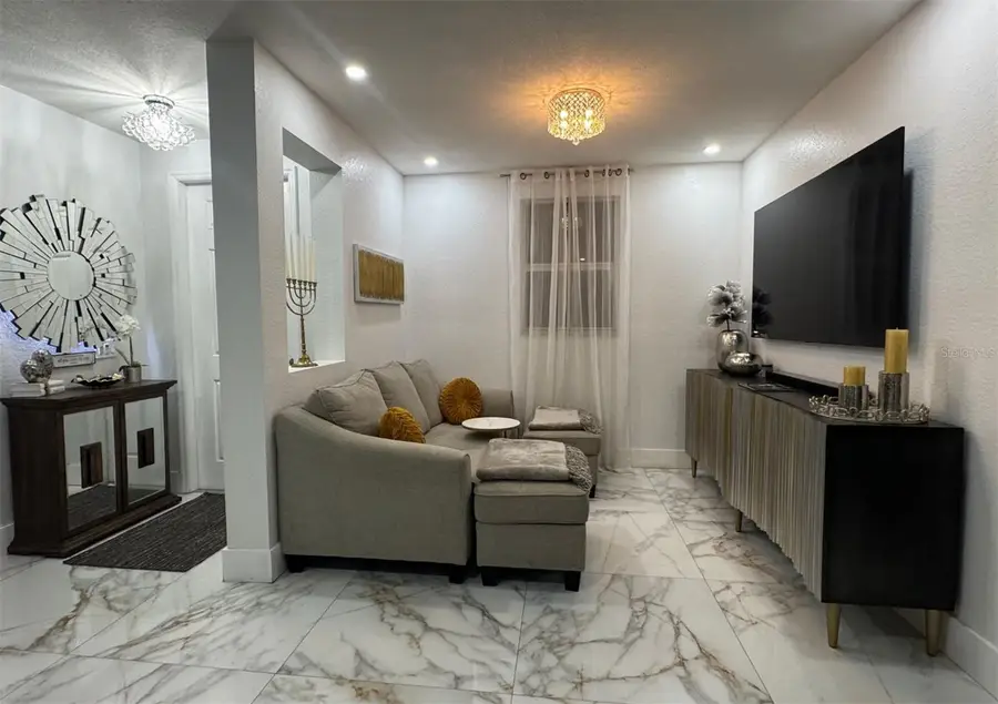 1041 Ne 208th St, Miami, FL 33179 - Image #3