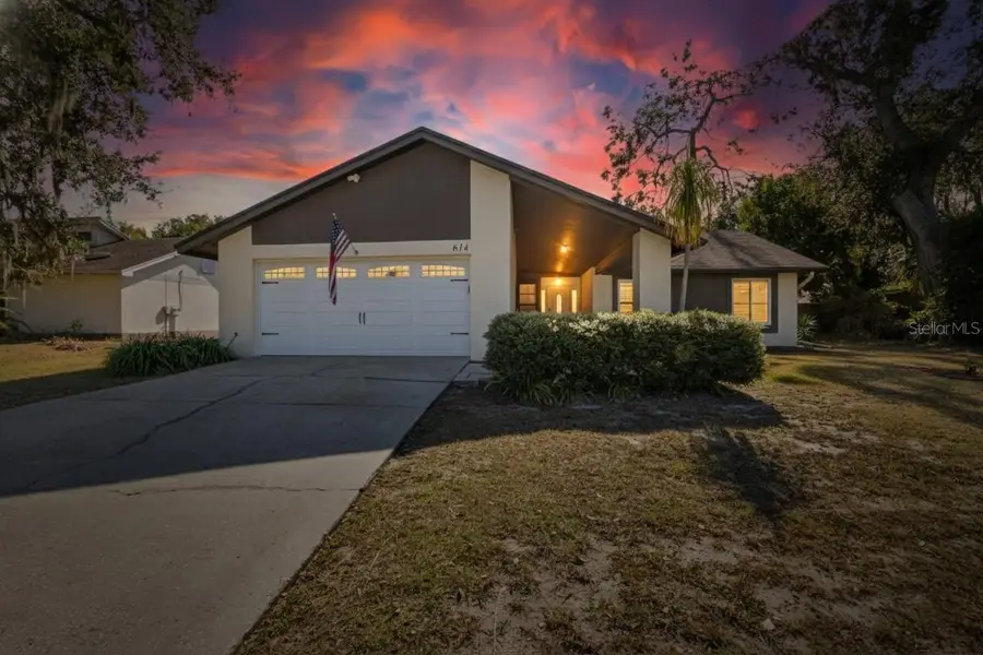 614 Sandalwood Drive, Plant City, FL 33563 - Image #2