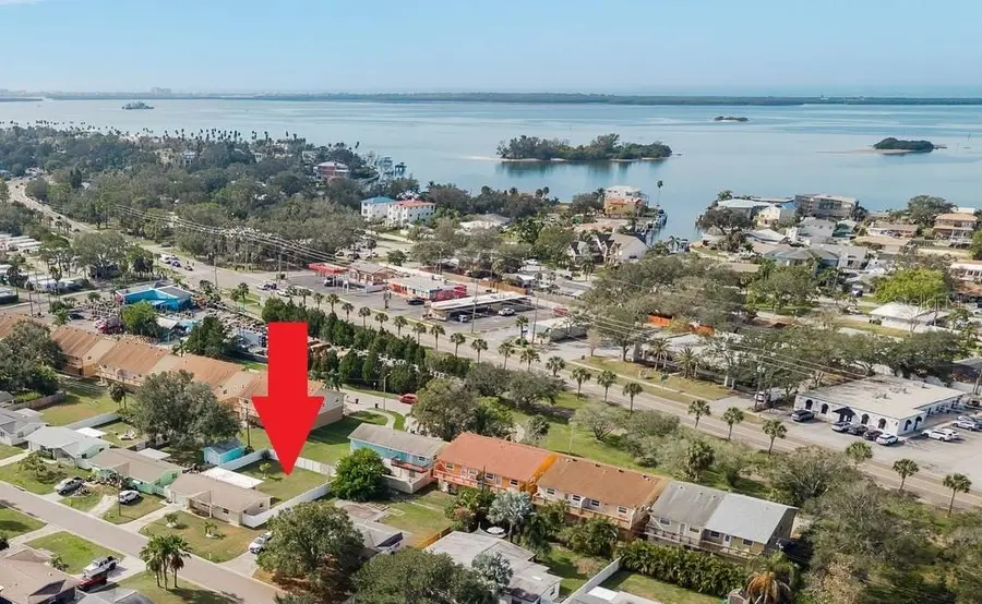 2028 Douglas Avenue, Dunedin, FL 34698 - Image #2