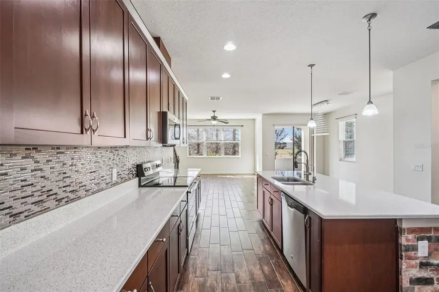 11540 Crowned Sparrow Lane, Tampa, FL 33626 - Image #2