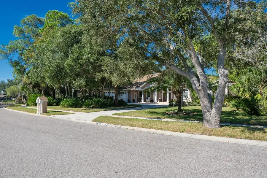110 Deerpath Drive, Oldsmar, FL 34677 - Image #2