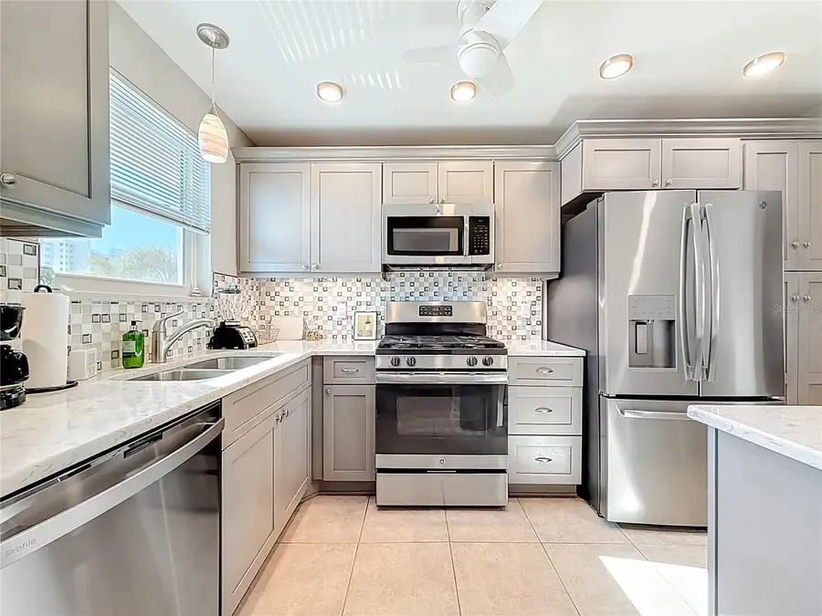 5925 Shore Boulevard S #203, Gulfport, FL 33707 - Image #3