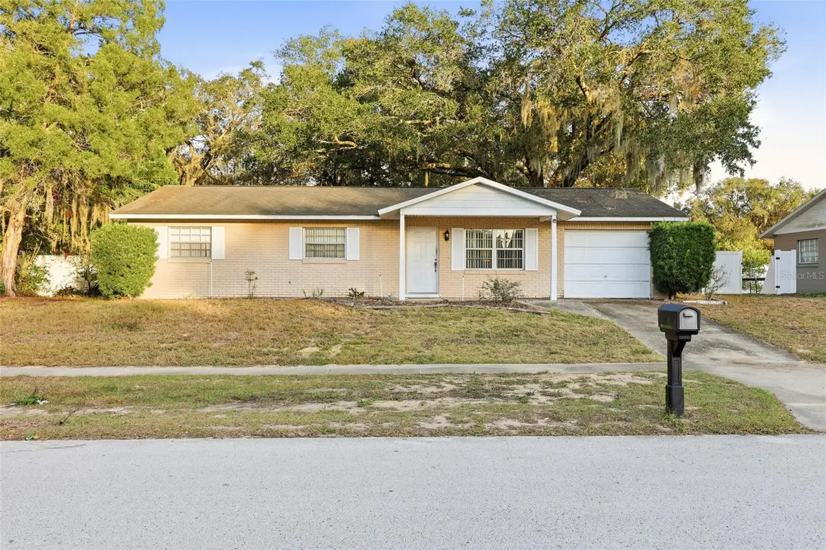 2740 E Dellwood Drive, Eustis, FL 32726 - Image #1