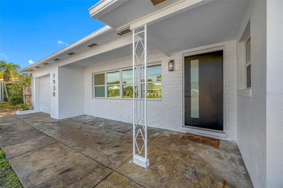 7930 Causeway Boulevard S, Saint Petersburg, FL 33707 - Image #2