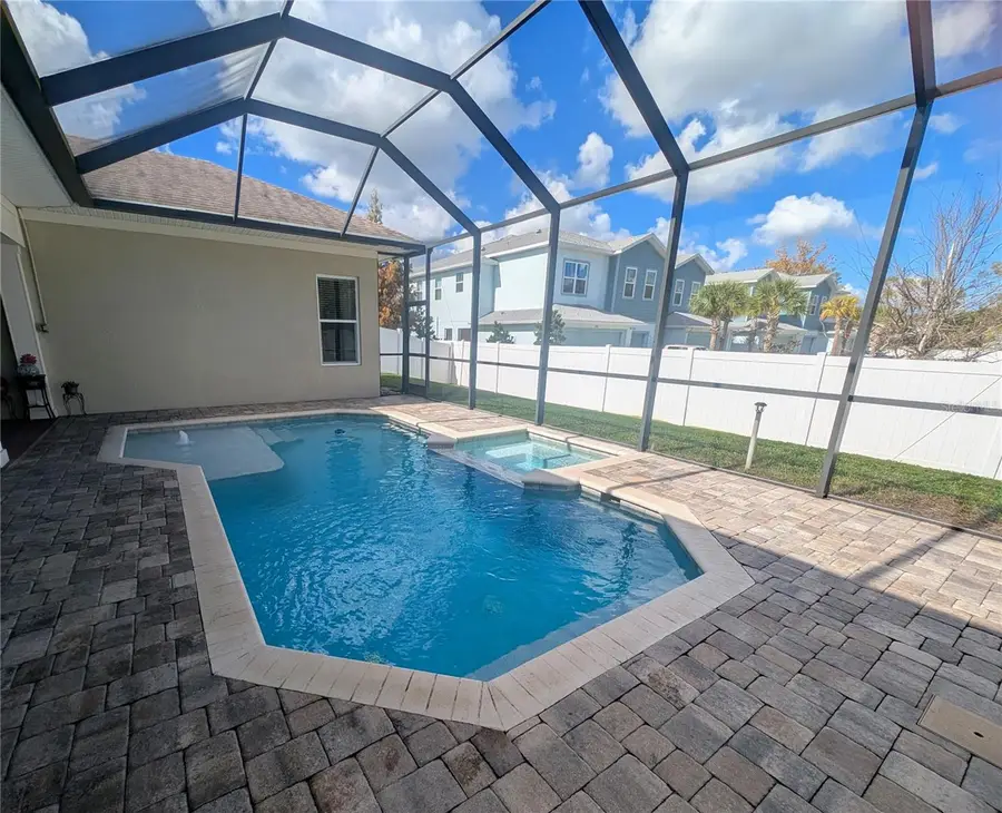 2988 Breezy Meadows Drive, Clearwater, FL 33760 - Image #2