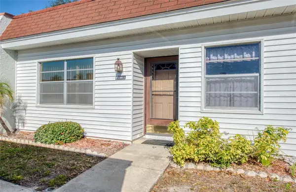 13811 Mission Oaks Boulevard #E, SEMINOLE, FL 33776