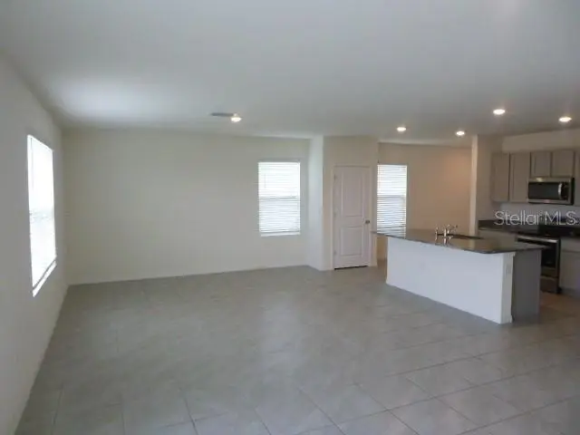 9151 Forge Breeze Loop, Wesley Chapel, FL 33545 - Image #3