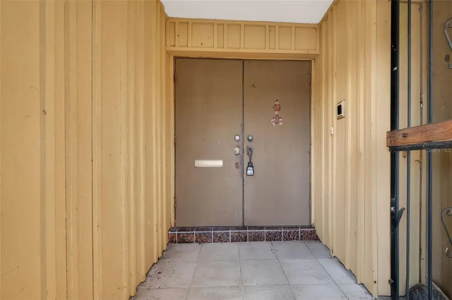 260 13th Street N, Saint Petersburg, FL 33705 - Image #2