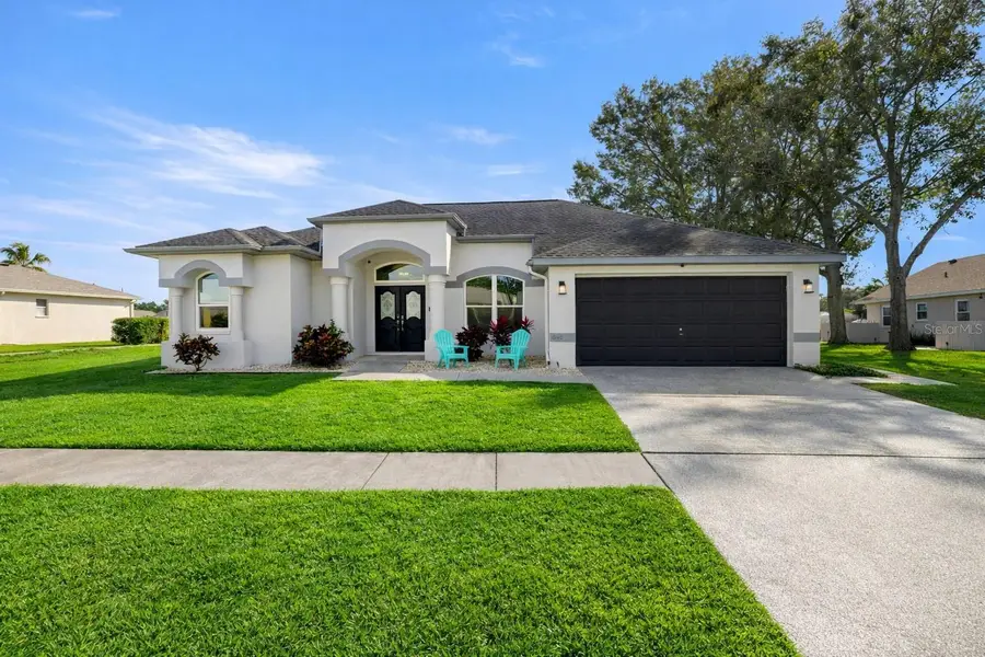 6140 Silver Oaks Drive, Zephyrhills, FL 33542 - Image #3