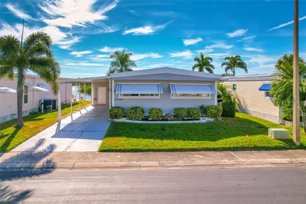 10011 110th Place #246, LARGO, FL 33773