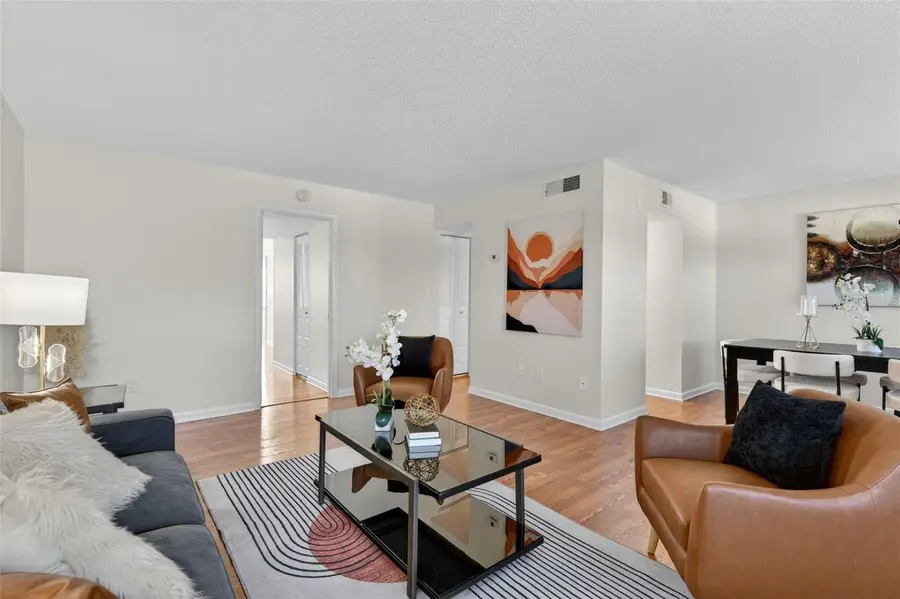 5080 Locust Street Ne #328, Saint Petersburg, FL 33703 - Image #3