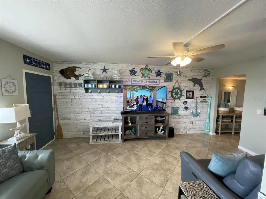 445 Hamden Drive #505, Clearwater Beach, FL 33767 - Image #3