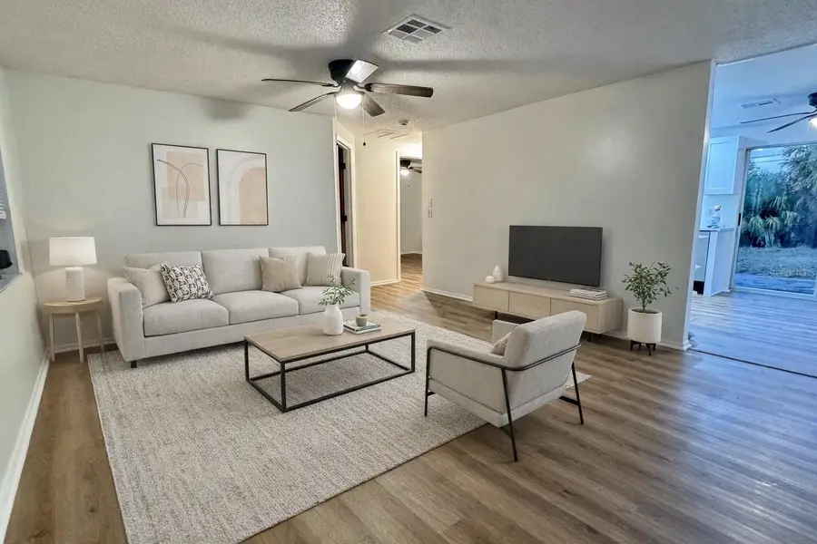 1008 Duquesne Road, Venice, FL 34293 - Image #2