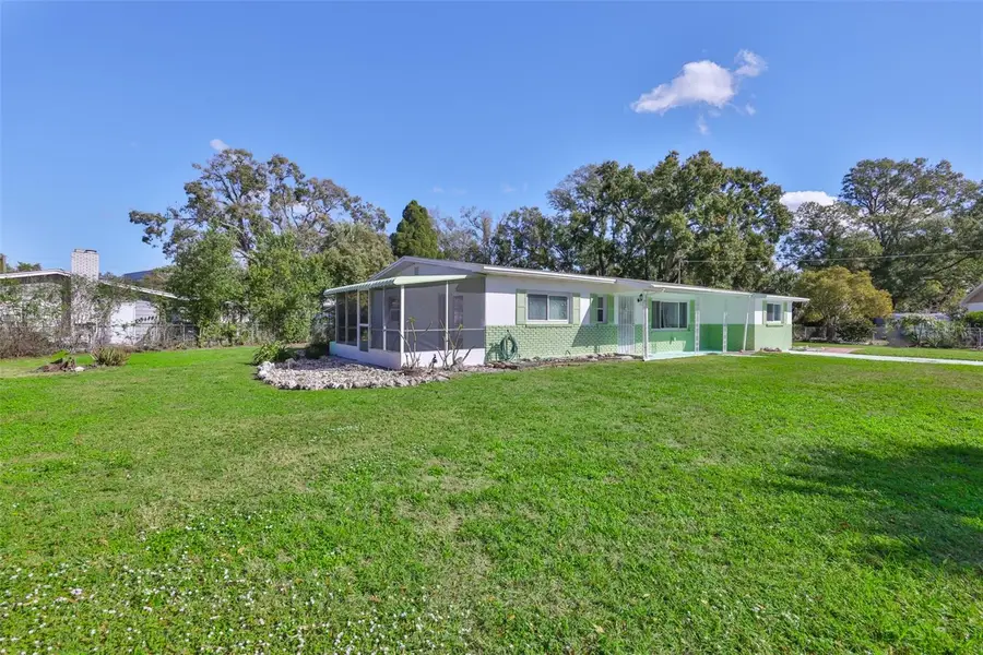 5105 Saint Charles Place, Tampa, FL 33610 - Image #2