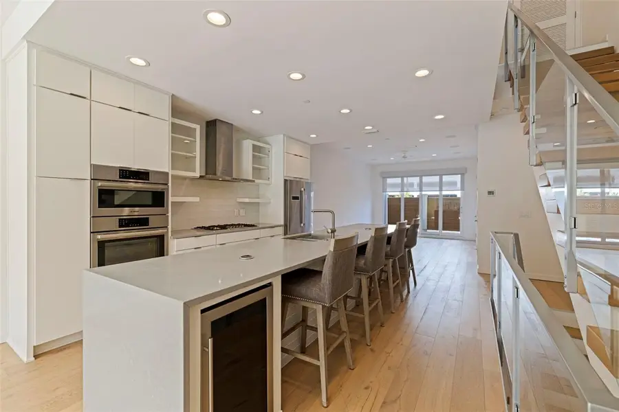 233 4th Avenue N, Saint Petersburg, FL 33701 - Image #2