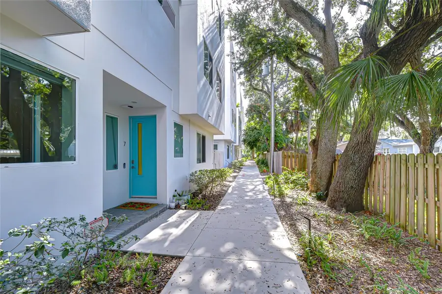 3100 W Paul Avenue #5, Tampa, FL 33611 - Image #3