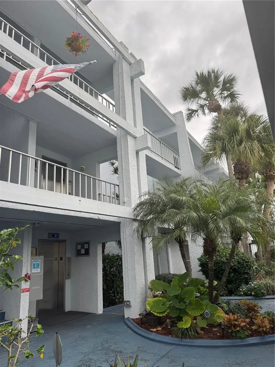 225 Country Club Drive #C326, Largo, FL 33771 - Image #1