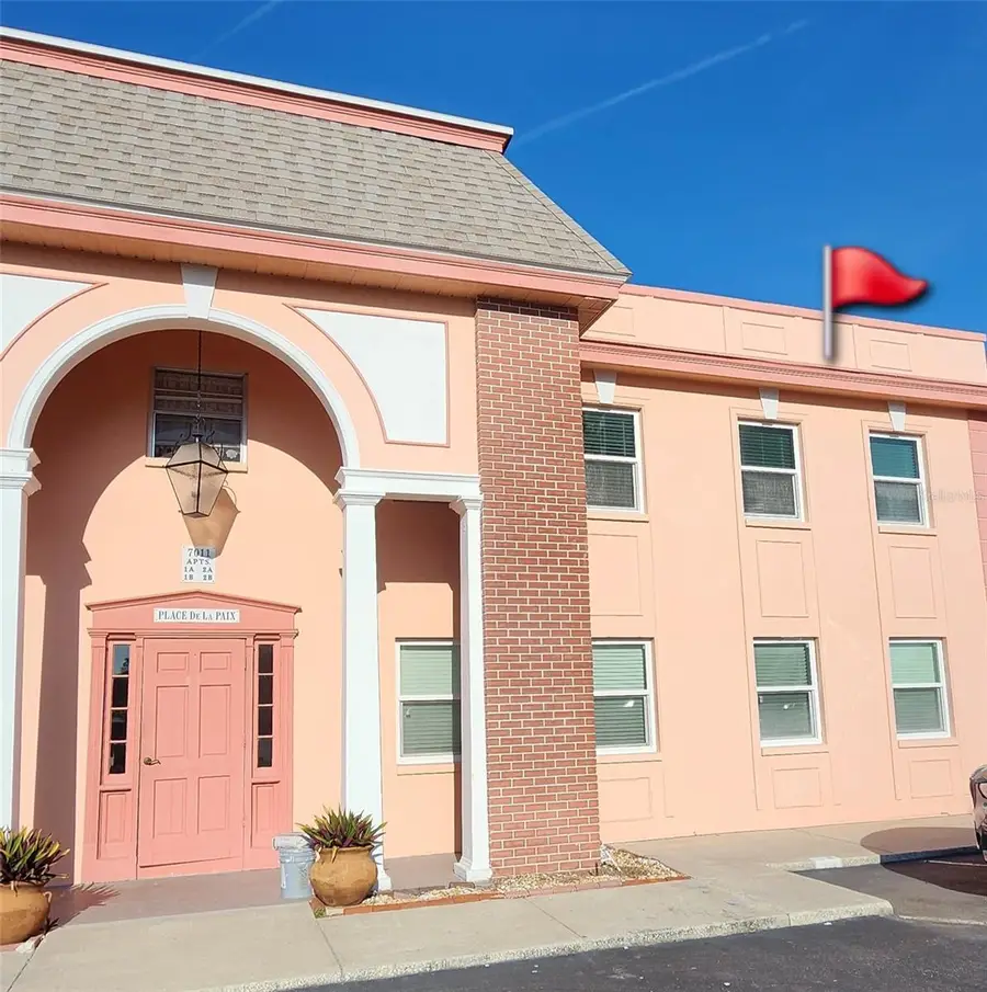 7011 Place De La Paix #2B, South Pasadena, FL 33707 - Image #2