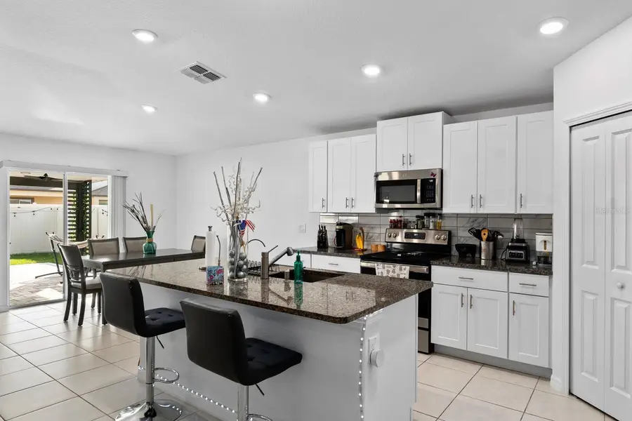 32024 Hawthorne Cottage Place, San Antonio, FL 33576 - Image #3