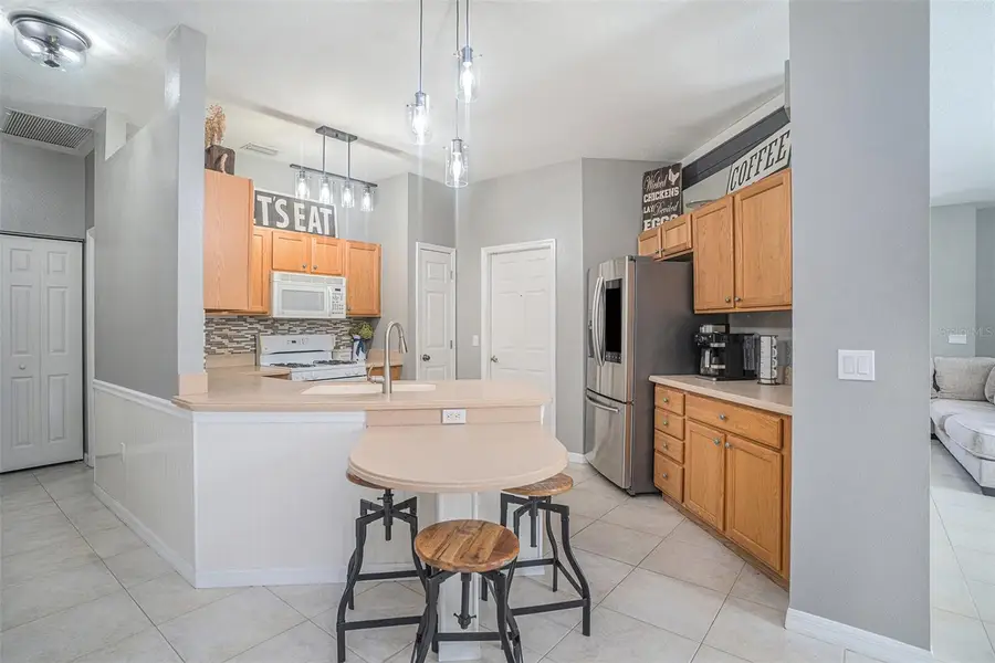 1135 Millbrook Circle, Bradenton, FL 34212 - Image #3